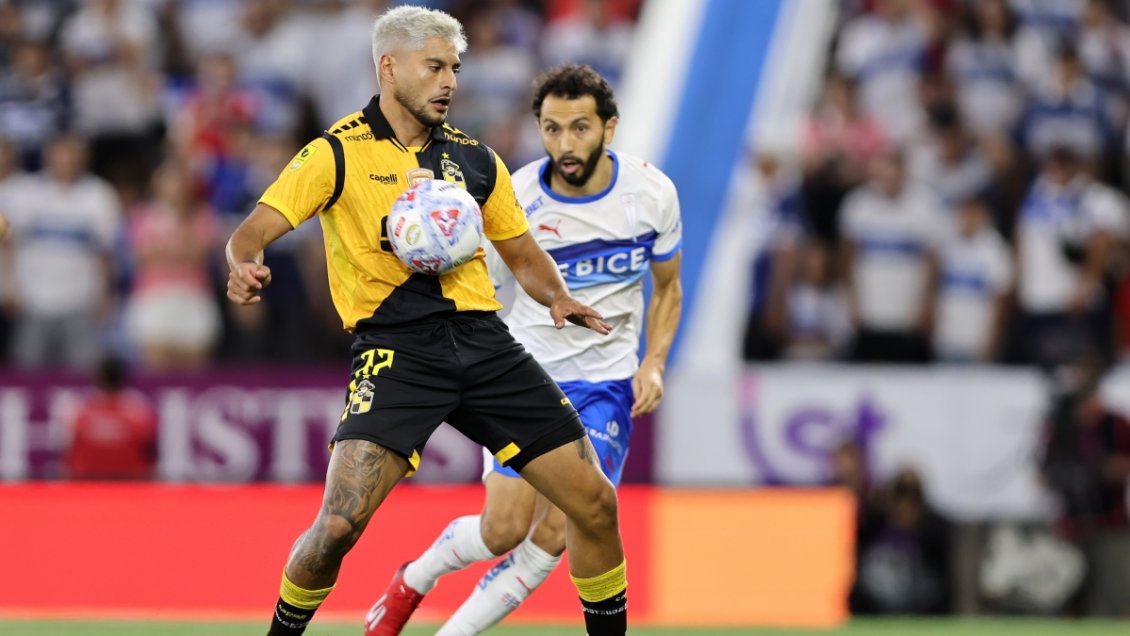Coquimbo Unido y Universidad Católica juegan por la fecha 19 de la Liga de Primera