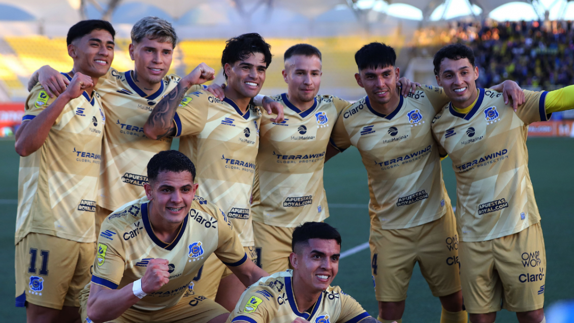 Everton superó con autoridad a Deportes Limache y metió presión en la zona de copas
