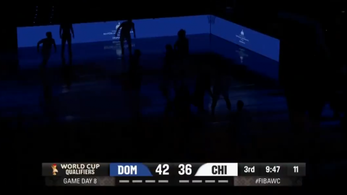 [VIDEO] Corte de luz paró el duelo de Chile y República Dominicana en las Clasificatorias de baloncesto