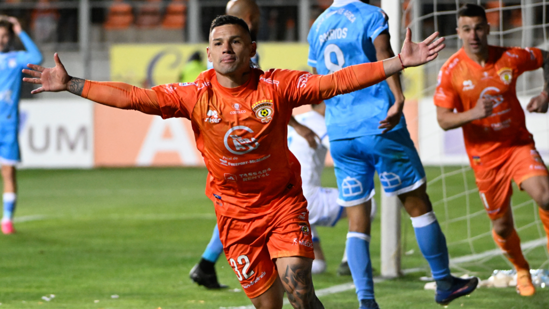 Cobreloa venció a San Marcos y sigue a la par con Wanderers en la cima del Ascenso