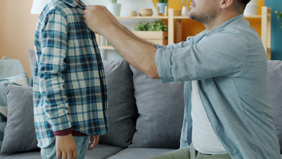 ¿Cómo ayudar a los niños a vestirse solos? 4 prendas que facilitan la tarea
