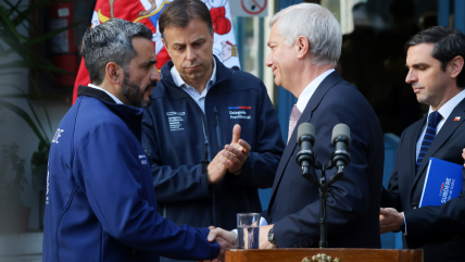 White pidió gesto a Kast: 