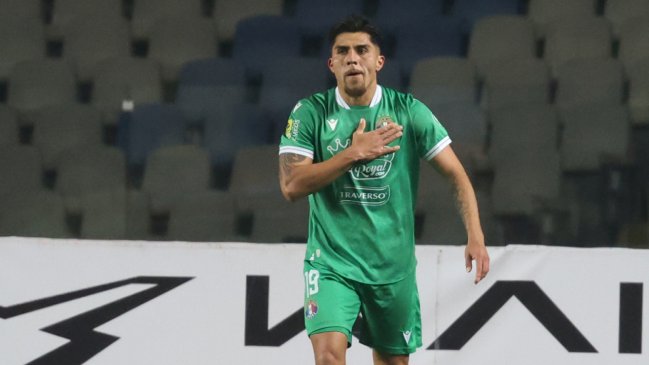   [VIDEO] Pinares anotó un golazo de primera para Audax Italiano ante Deportes Concepción 