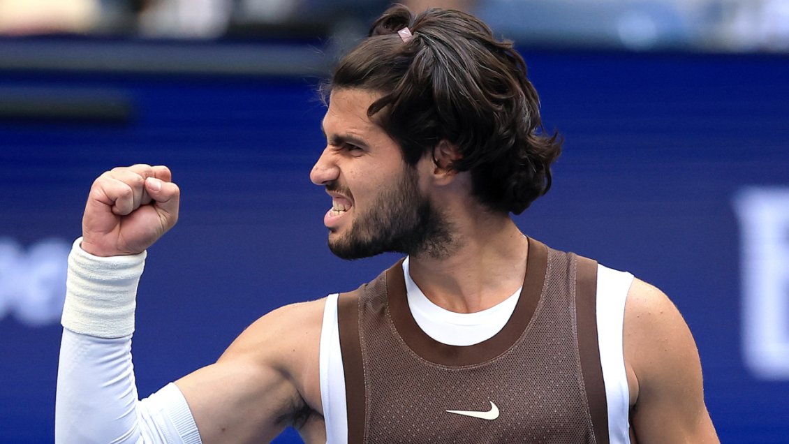 Carlos Alcaraz despachó a Yibing Wu y se instaló en octavos del US Open