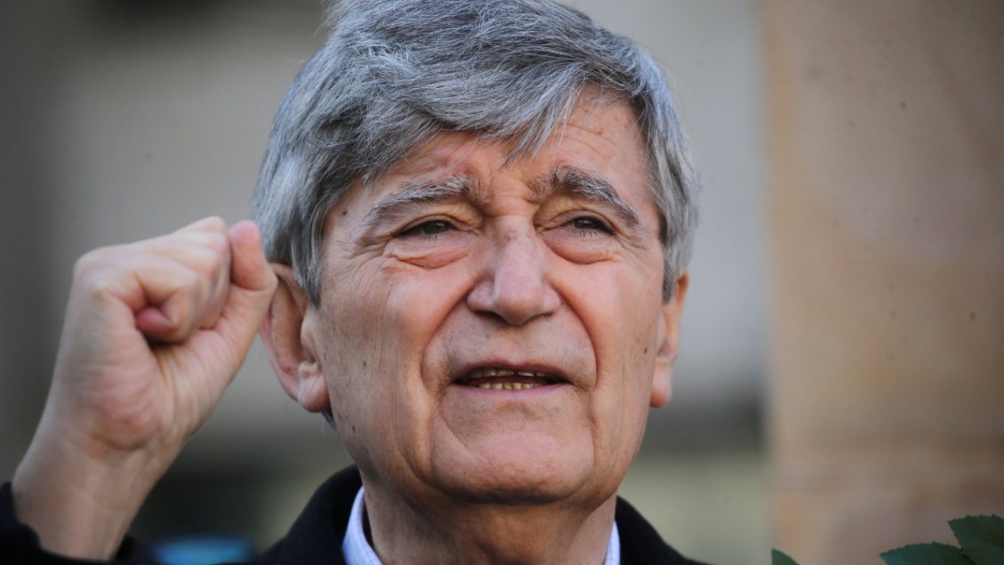 Falleció Camilo Escalona, pilar histórico del socialismo chileno, a los 71 años