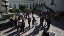 La Moneda abrió sus puertas al paso peatonal por sus patios interiores