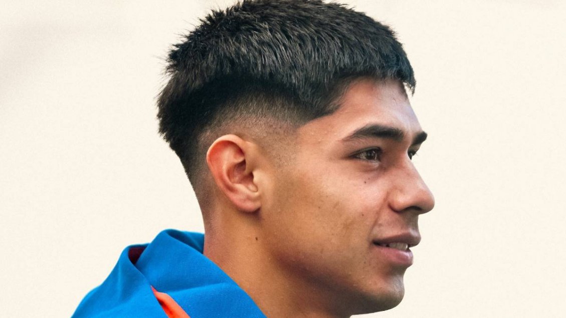 Darío Osorio se encontró con hinchas chilenos tras su estreno en la Premier League