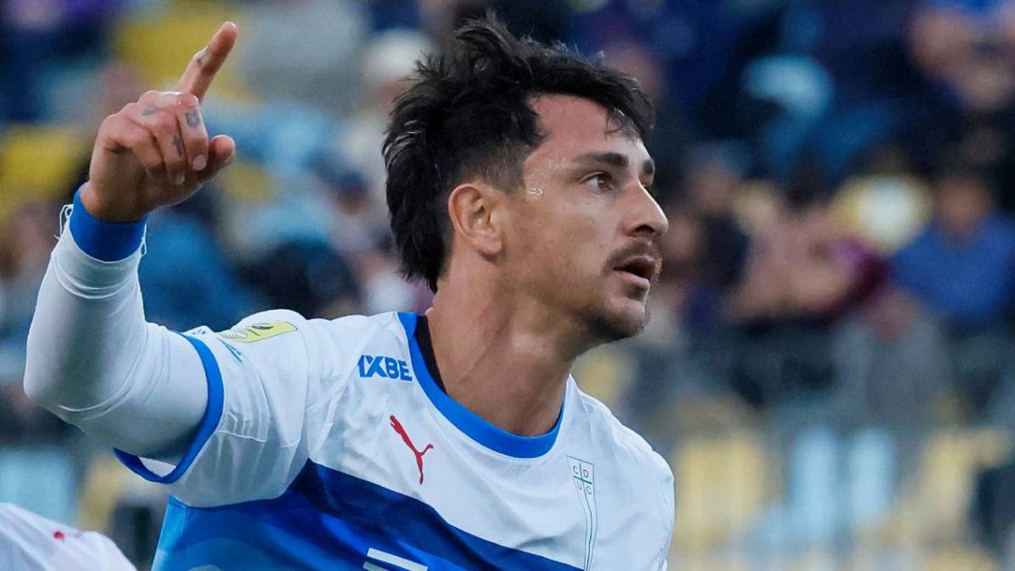 [VIDEO] Suma y sigue: Zampedri ganó en el área de Everton y anotó el 1-0 para la UC