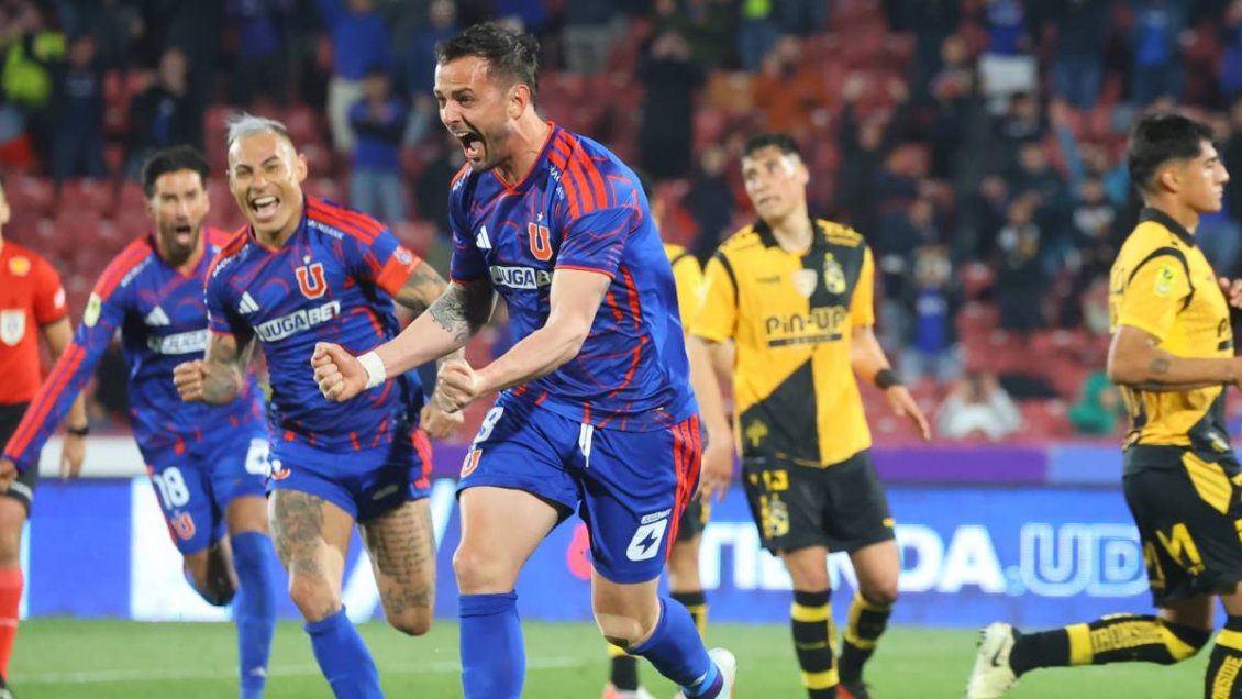 Octavio Rivero agradeció a Eduardo Vargas por cederle el penal: 