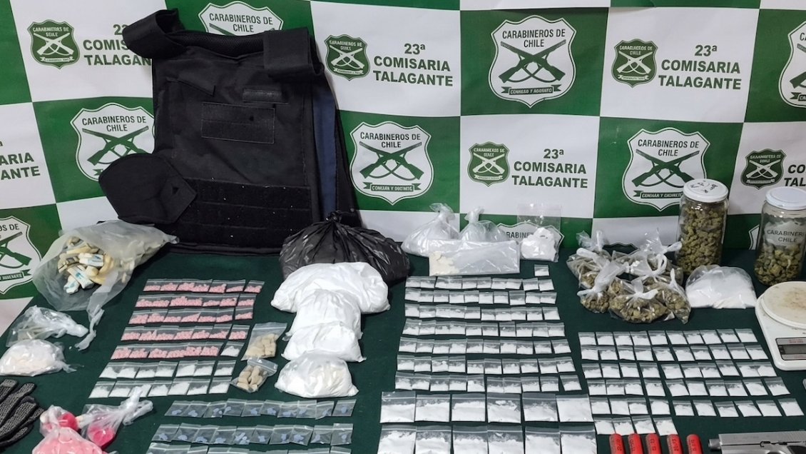 Más de dos kilos de droga incautada en allanamientos simultáneos en Isla de Maipo