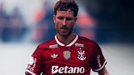   Erick Pulgar ingresó desde el banco en victoria de Flamengo como visita ante Remo 