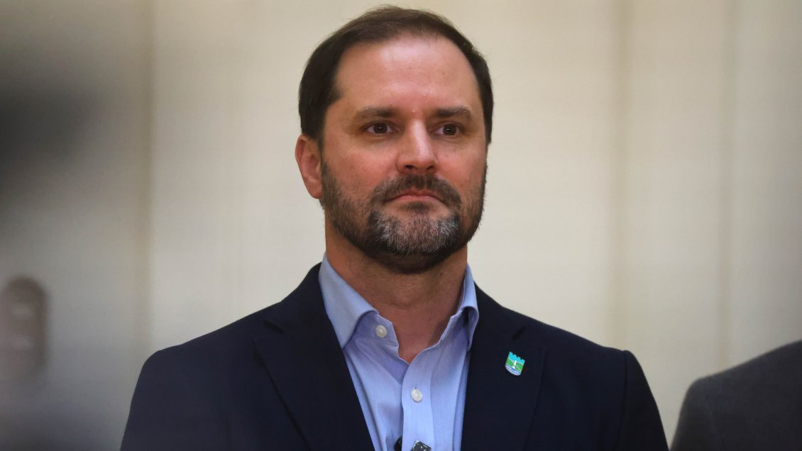 Jaime Bellolio: La trinchera política nos está llevando a olvidarnos de las urgencias de la calle