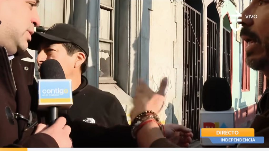 Noteros de Chilevisión y Canal 13 discutieron en vivo por un entrevistado