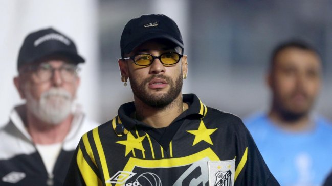 [VIDEO] "No juego contra equipos chicos": El picante cruce de Neymar con hinchas de Atlético Mineiro