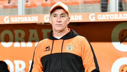   Cobreloa oficializó la salida de César Bravo en plena lucha por el ascenso 