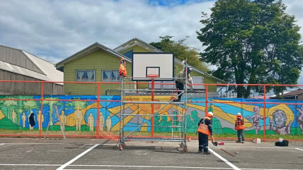  Puerto Montt se querelló por reja electrificada en multicancha que lesionó a adolescente  
