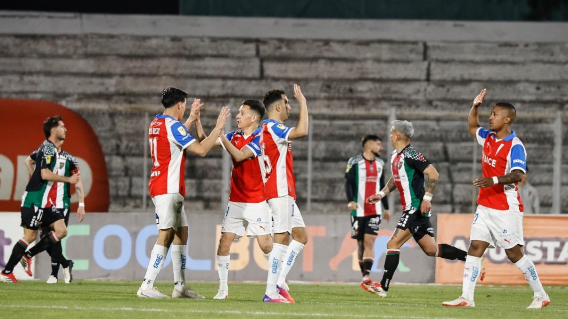 [VIDEO] Diego Corral aumentó para la UC ante Palestino en La Cisterna