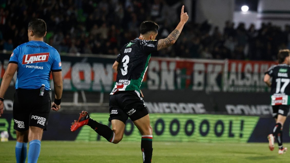 [VIDEO] Enzo Roco le ganó a todos de aire y descontó para Palestino ante la UC