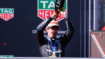 El festejo de Kimi Antonelli como ganador del GP de España en Madrid