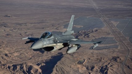 FACh nuevamente se toma el cielo santiaguino: estos aviones podrás ver