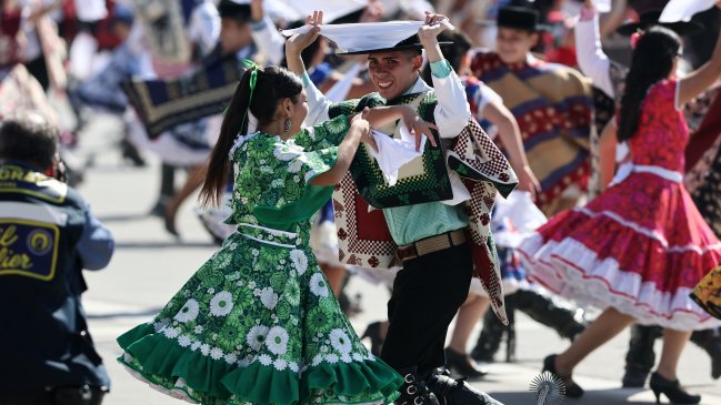"Lo más antipático": Concejal de Isla de Maipo pidió no usar "La Consentida" para bailar cueca