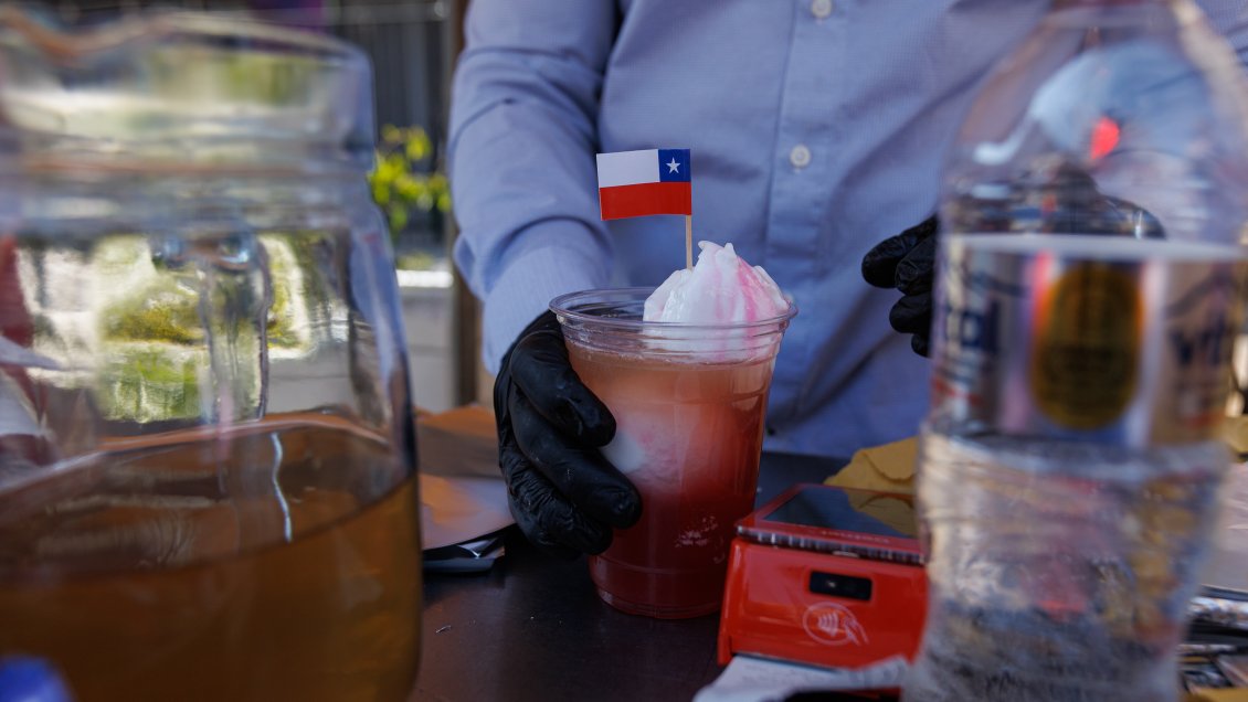 Fondas sin vasos plásticos: Nueva ley impone severas multas