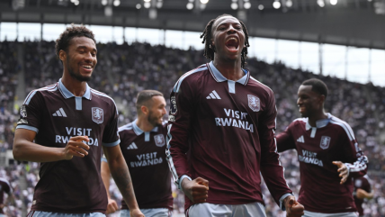   Aston Villa logró un exigido primer triunfo en la Premier ante Tottenham 