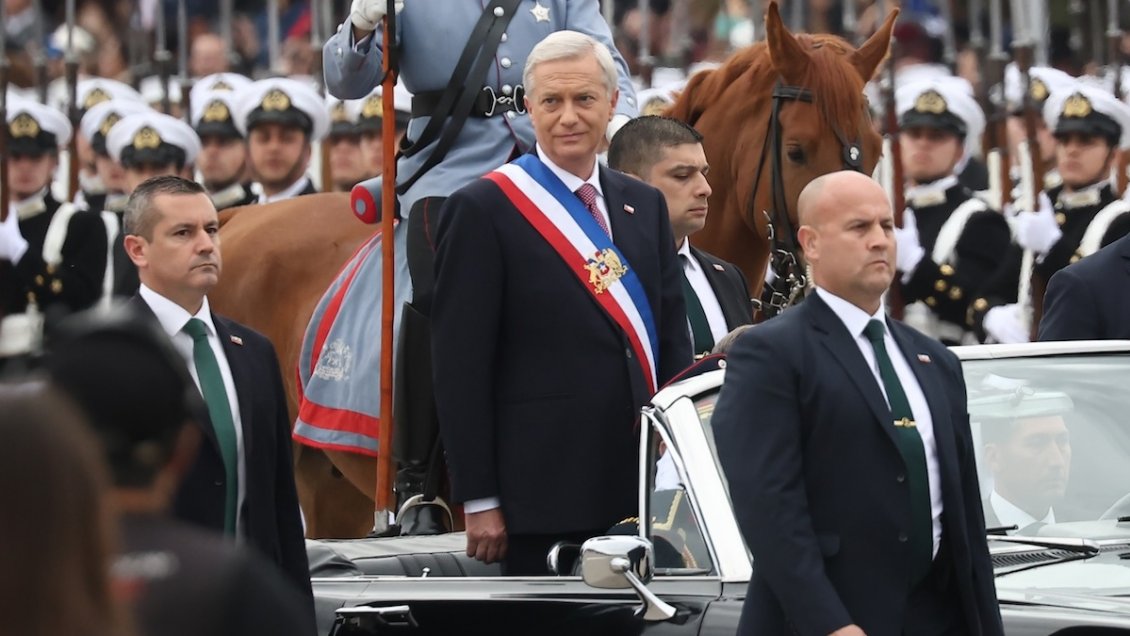 Presidente Kast encabeza la primera Parada Militar de su Gobierno