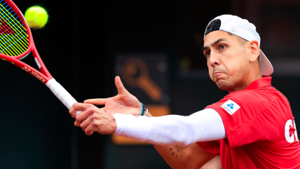   El doloroso inicio de Chile ante España en Copa Davis con la caída de Tabilo 