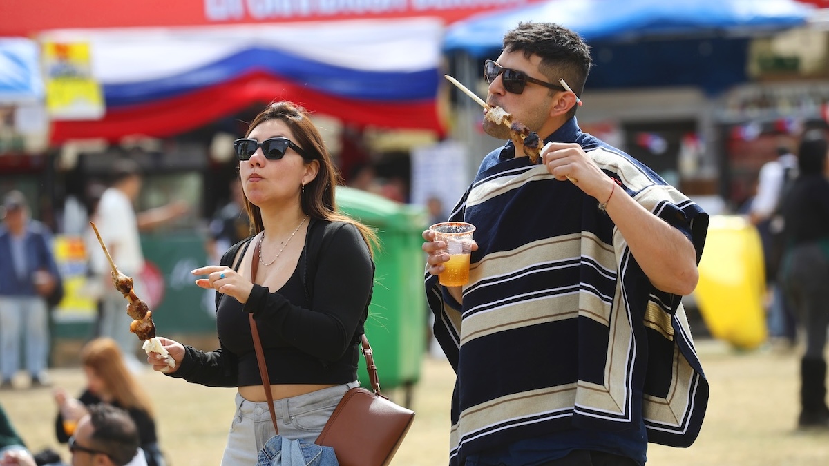 Último día de Fiestas Patrias en "La Gran Fonda de Chile" en el Parque O'Higgins