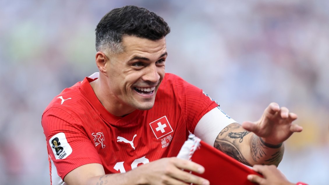 La selección suiza apartó temporalmente a Xhaka por falsificar un certificado covid