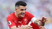La selección suiza apartó temporalmente a Xhaka por falsificar un certificado covid