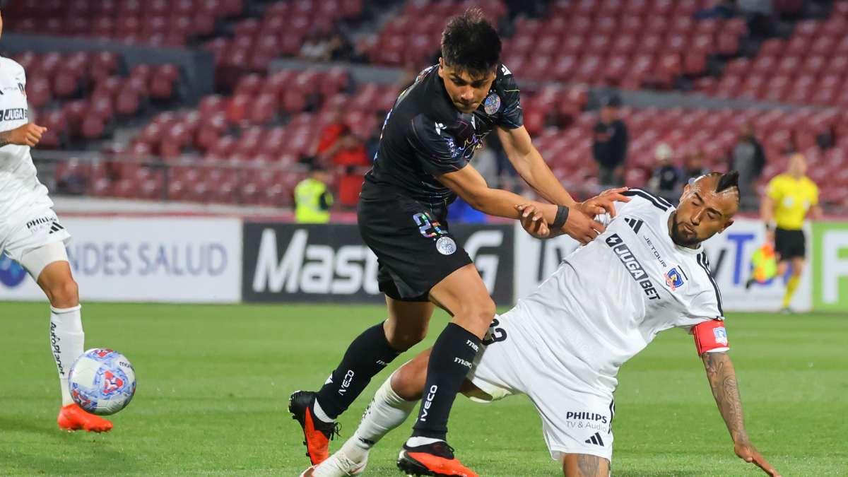 Audax puso el cerrojo ante Colo Colo y quedó en suspenso la llave de Copa Chile