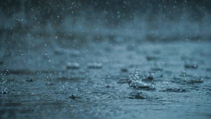   Chile afrontará fuertes lluvias por paso de río atmosférico extremo en seis regiones 