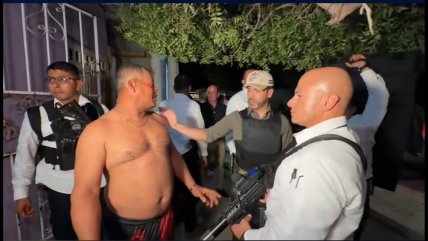 Presidente de Colombia patrulló las calles tras una ola de violencia