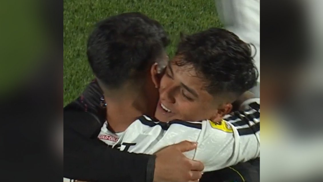 [VIDEO] Damián Pizarro tuvo cariñoso reencuentro con sus excompañeros de Colo Colo