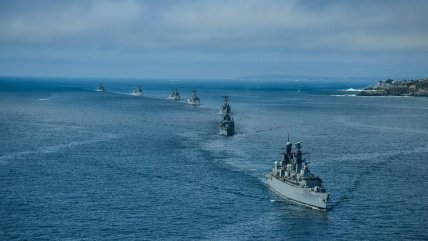 Armada lucirá sus buques y aviones de guerra en la bahía de Valparaíso