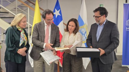  Familia de Sebastián Piñera entregó a la UC primera parte de su archivo presidencial 