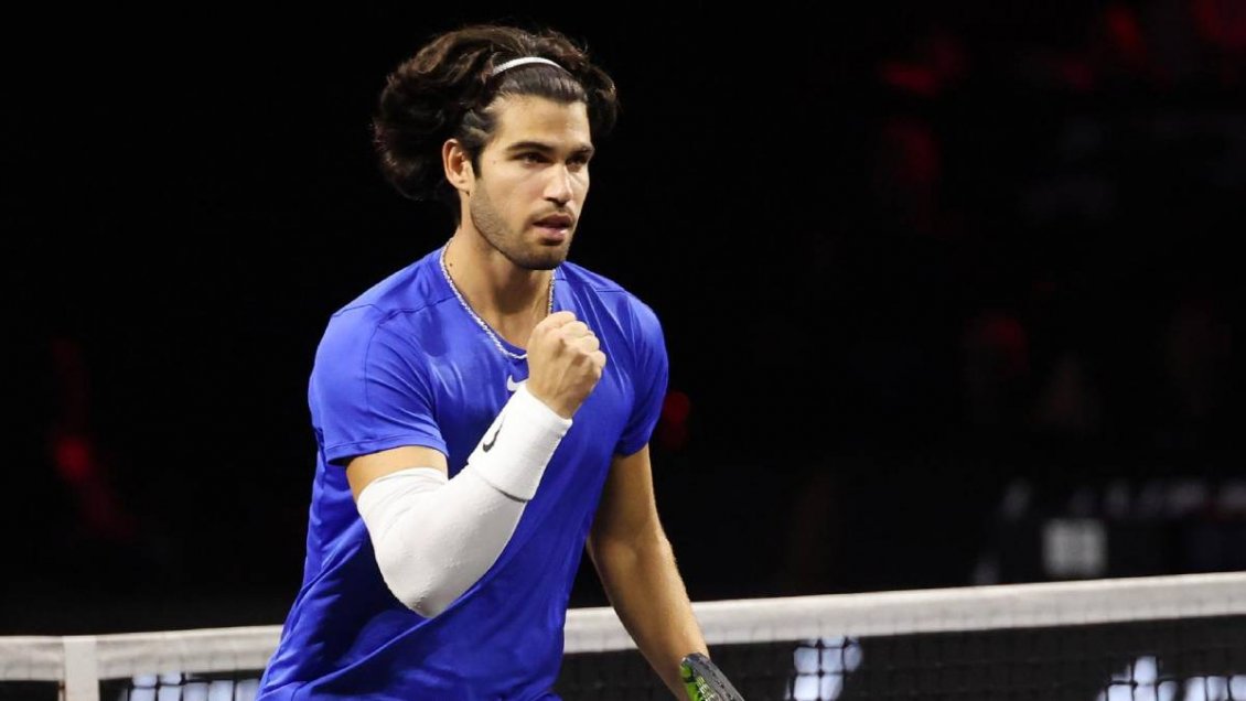 Alcaraz salvó dos puntos de partido ante Fritz e igualó la Laver Cup para Europa