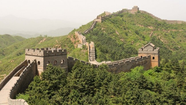 Mina ilegal destruyó tramo de la Gran Muralla china para transportar residuos