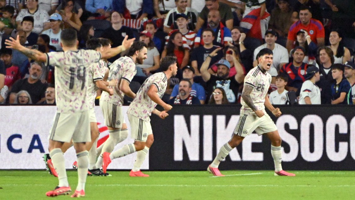 [VIDEO] La Roja encontró el empate frente a Estados Unidos con gol de Ulloa antes del descanso