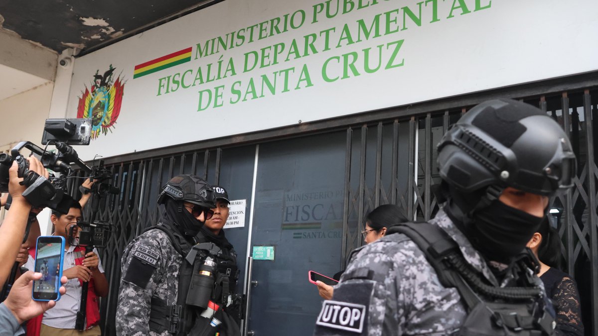 Photo: Cooperativa Bolivia Attorney General Arrested Following US Narco-Trafficking Sanctions