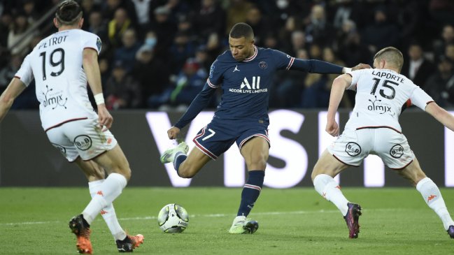 Justicia francesa archivó demanda de "acoso moral" por parte de Mbappé a PSG