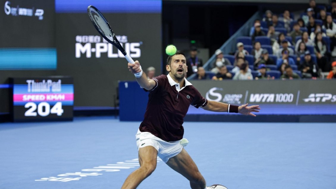 Djokovic resistió la embestida del chino Bu y llegó a las 31 victorias seguidas en Beijing