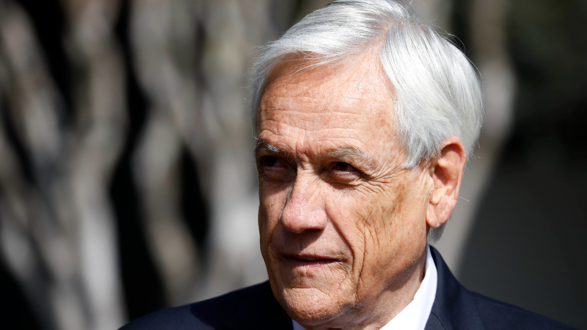 Asesor libertario ofreció disculpas por haber llamado "traidor" a Piñera
