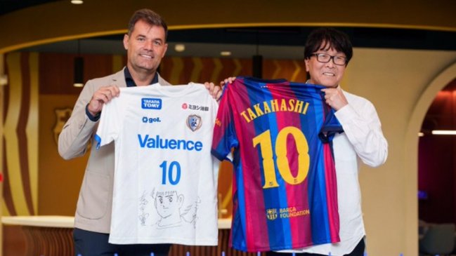 [VIDEO] Creador de los "Supercampeones" visitó el Camp Nou y retrató a Lamine Yamal