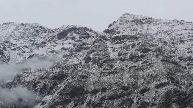 Reportan avalancha en Baños Morales: piden no subir al Cajón del Maipo