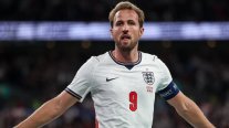 Kane brilló con un doblete en claro triunfo de Inglaterra ante República Checa