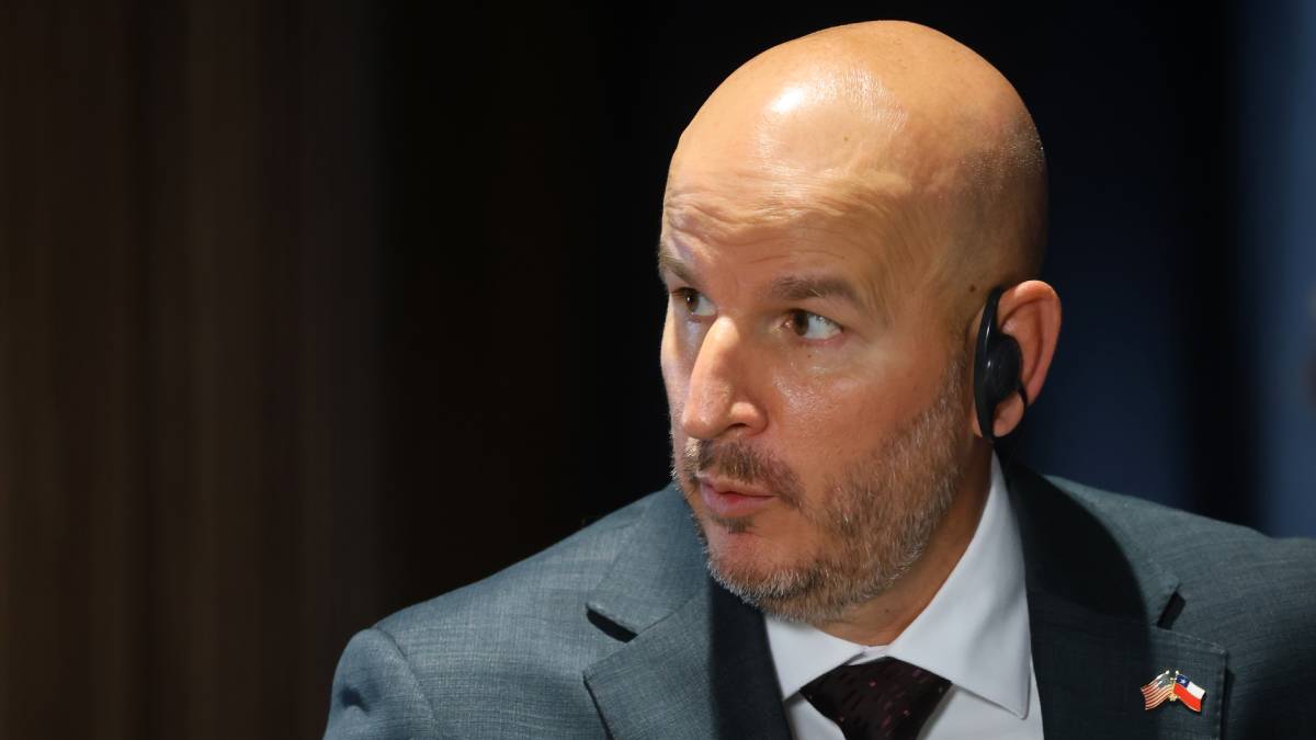 Embajador de EE.UU. vuelve a irritar los ánimos, ahora con advertencia sobre Magallanes
