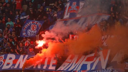 Tribunal tomó resolución contra la U y sancionó a 5.001 hinchas